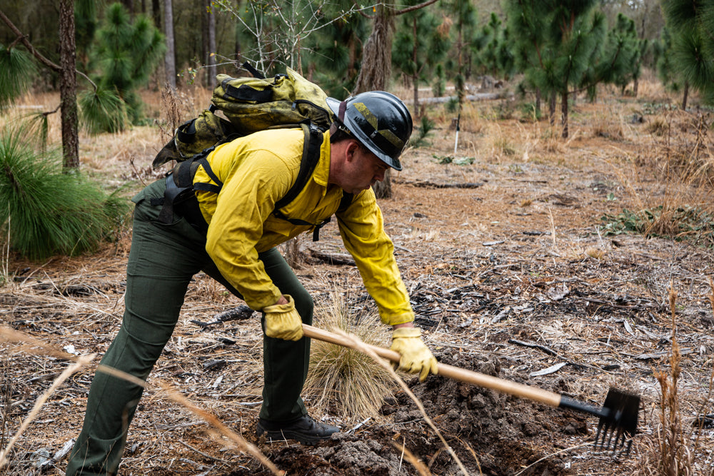 Council Tool Forest Fire Shovel; Solid Shank and 38 in. Handle