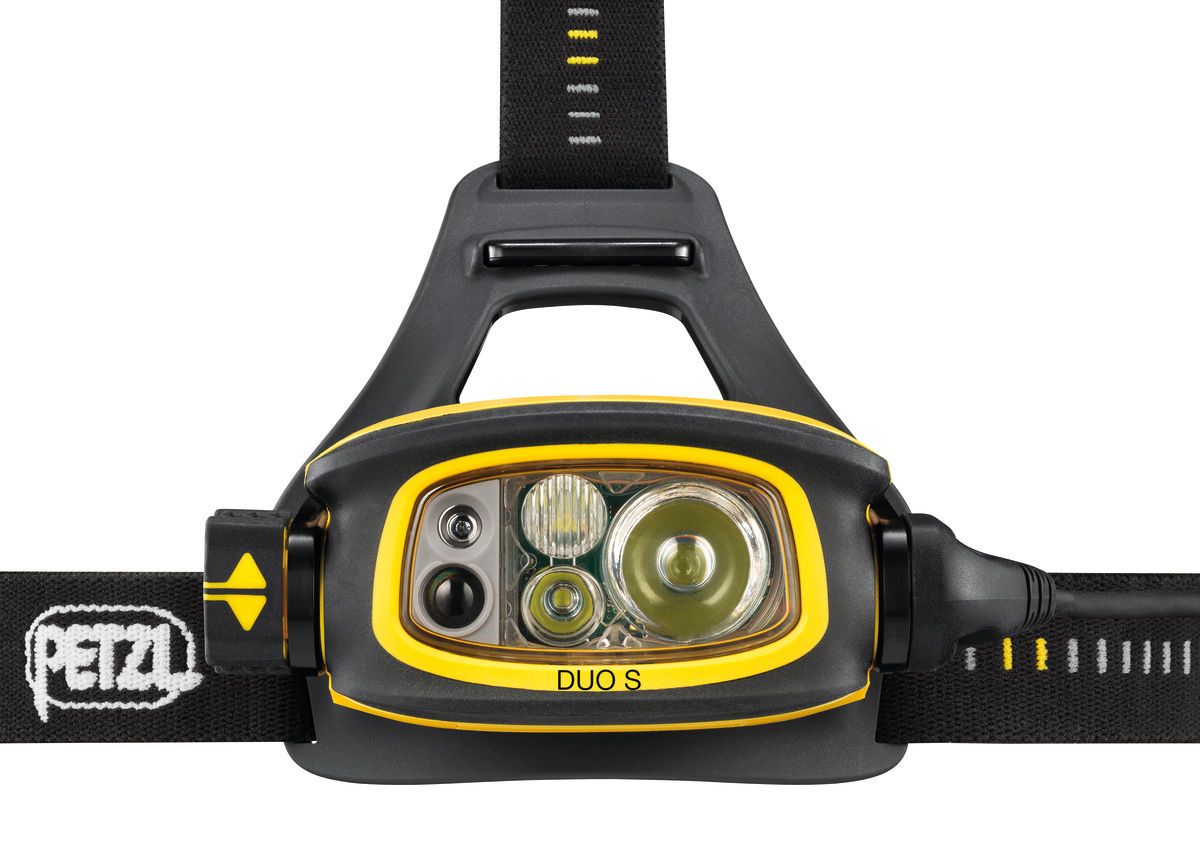 Petzl DUO S 1100 lumens, durable, waterproof, rechargeable, with face2face technology